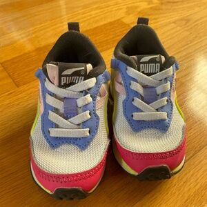 PUMA Rider Glowing Up Athletic Shoes/Sneakers for Toddler, Size 5C